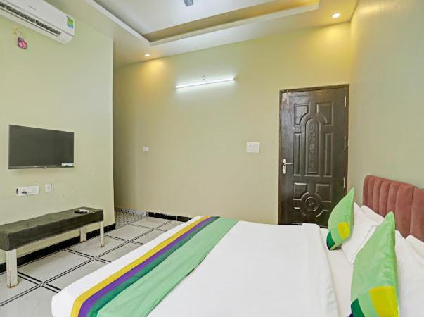 Expo View Residency Hotel Grander Noida Exterior foto