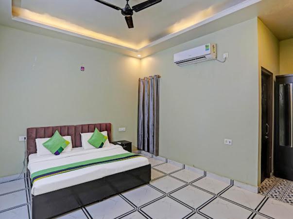 Expo View Residency Hotel Grander Noida Exterior foto